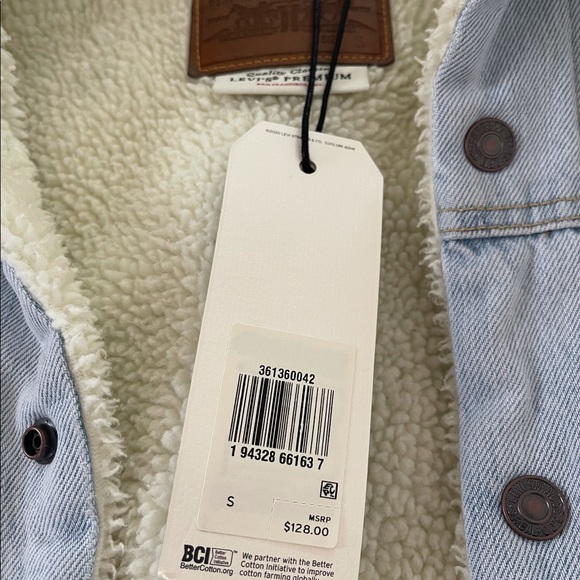 Levi Jacket - Picture 3 of 3